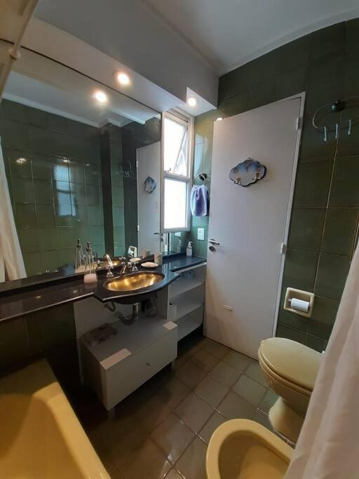 Apartamento Excelente Semipiso Todo Externo Frente A Plaza Ciudad Autónoma de Buenos Aires